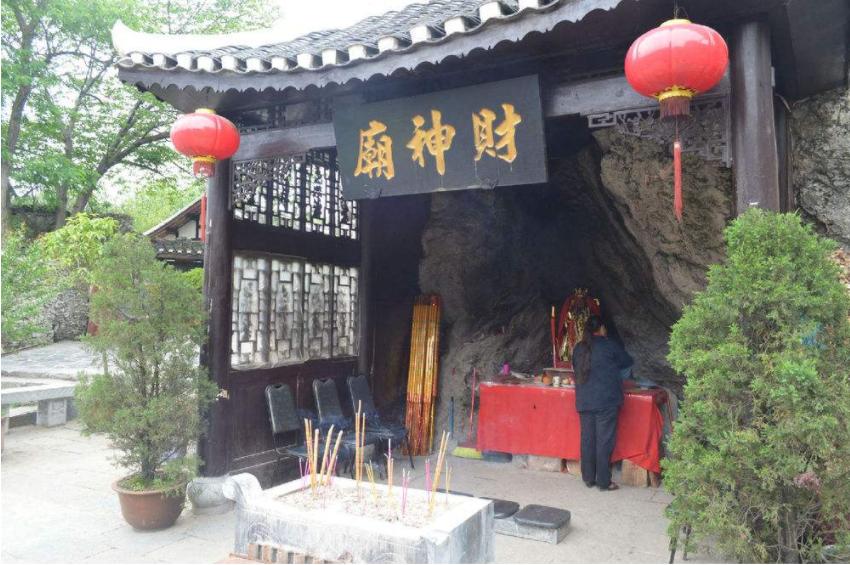 财神爷只有一位吗,财神爷到底有多少钱