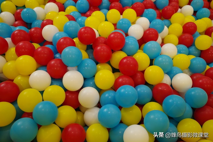 相机测评：理光GR3扫街拍照神器6199元买的不只是情怀