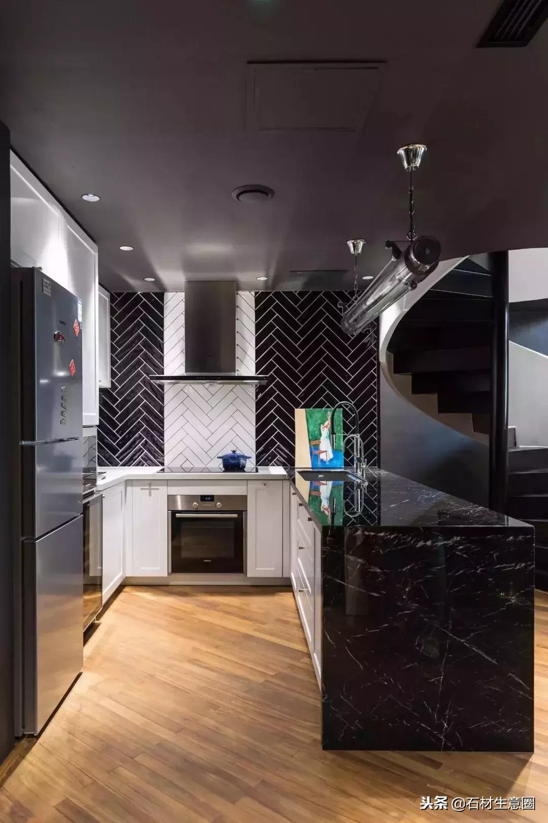 大理石：高级黑，一半是设计，一半是艺术