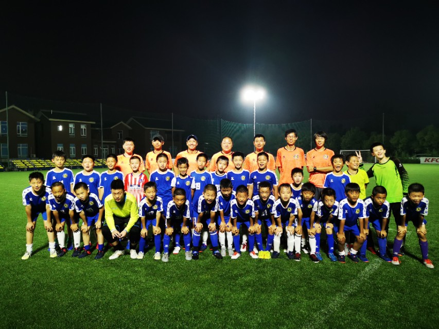 上海足球队备战训练,国际足球训练基地上海