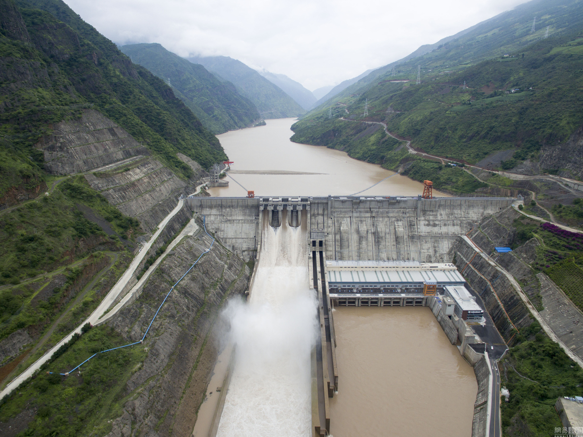 汉能集团李河君哪一年首富,汉能集团董事长李河君