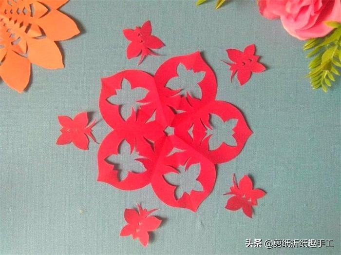 蝶恋花剪纸简单教程,剪纸手工教程蝴蝶图片