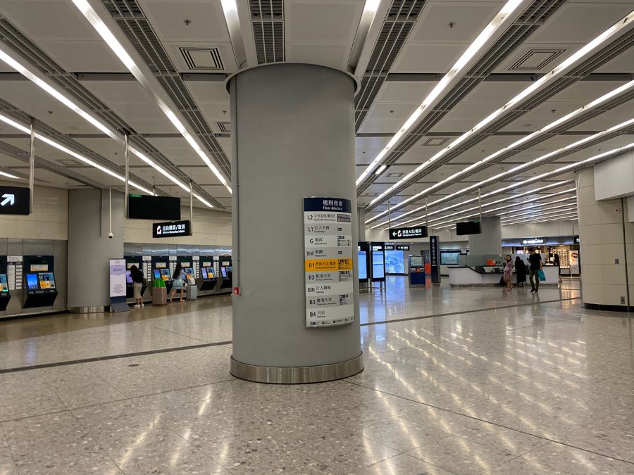 从来没见过如此冷清现场,从没见过如此空荡荡的长沙