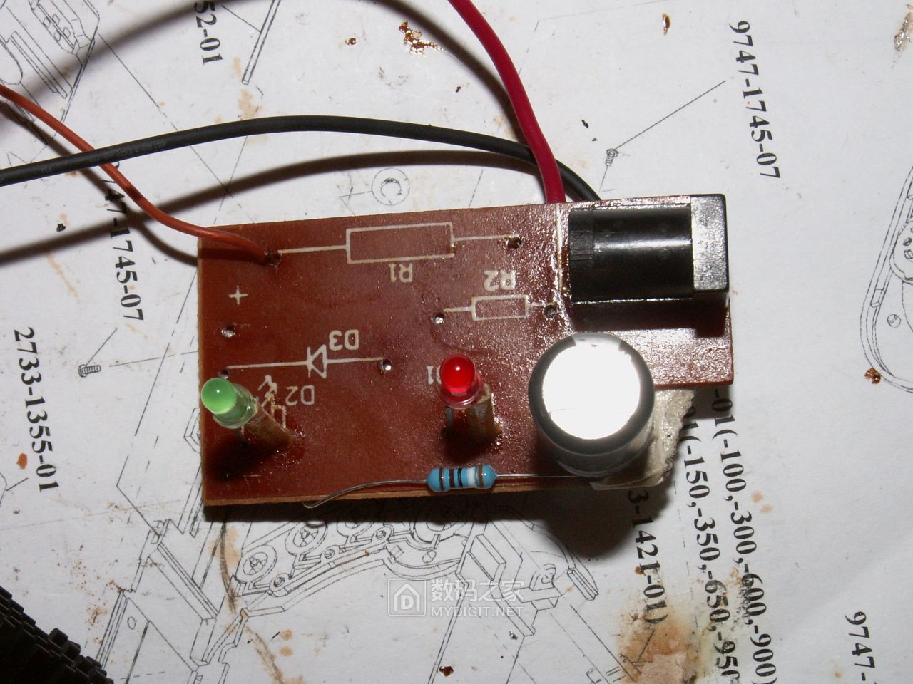 18v电钻锂电池怎样改装充电宝,怎样改装19.5伏锂电池电钻