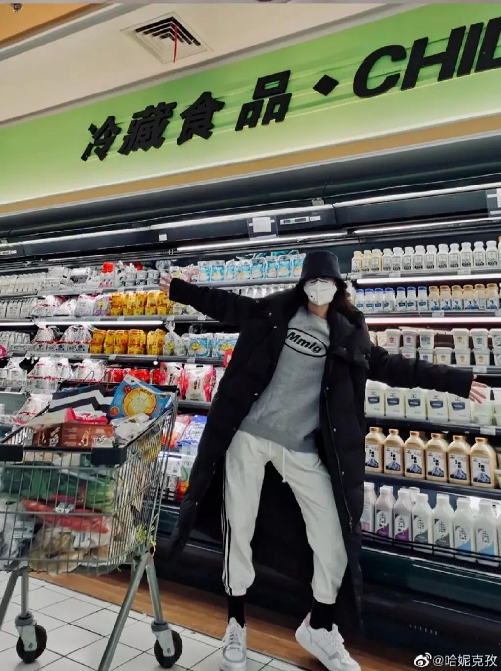 冬天适合穿加绒的裤子,冬天适合穿奶茶色裤子吗