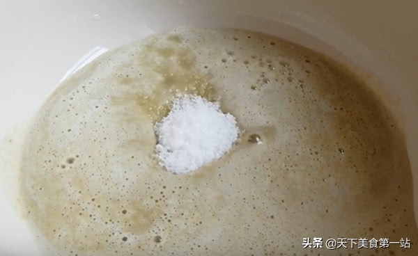 绿豆饼最好吃的做法,绿豆饼最家常的做法