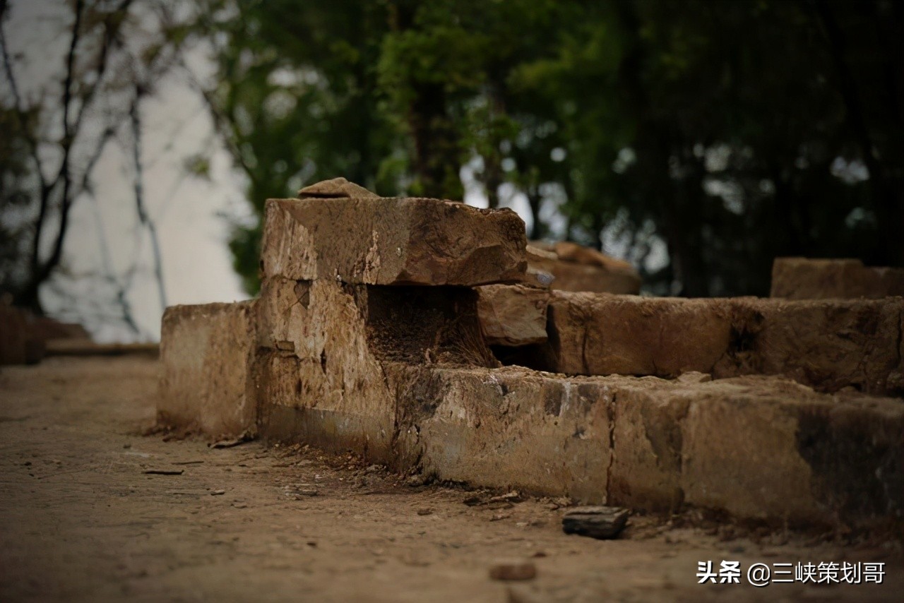 距离宜昌300公里有什么好玩的,距离宜昌近好玩的城市