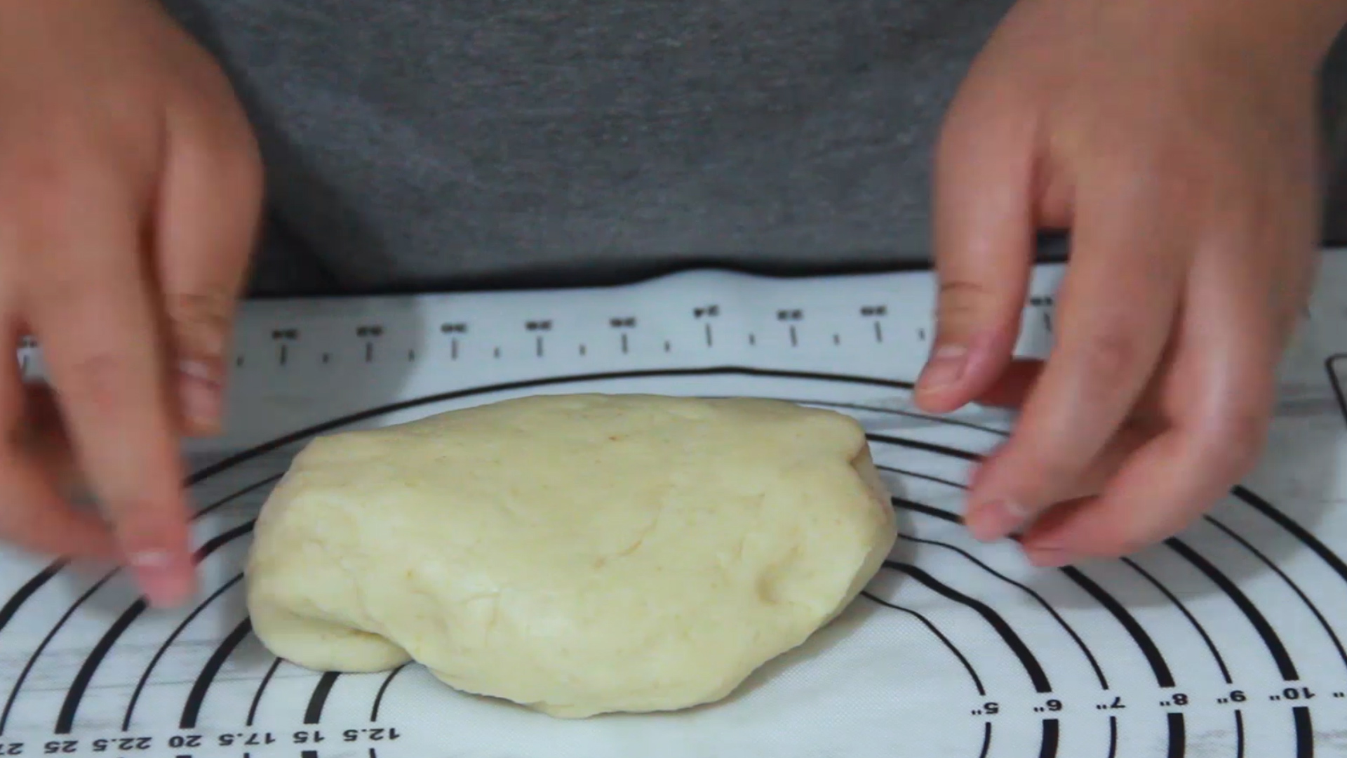 买绿豆饼怎么做好吃又简单,正宗绿豆饼做法及配方