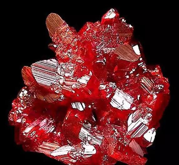 玉石鉴别最简单方法原石,沱江玉石原石的鉴别