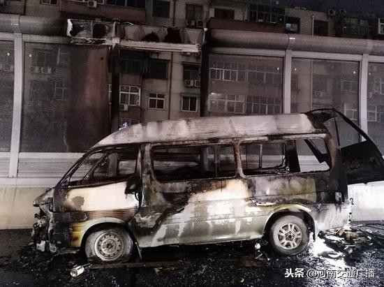 郑州农业路高架车祸,郑州农业路高架坠落事故