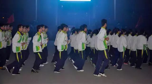 西安市高新区第三十六小学校服,2014西安市七十九中学校服