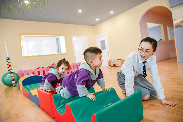 学前教育毕业去幼儿园还是早教,读幼儿园好还是读早教班好