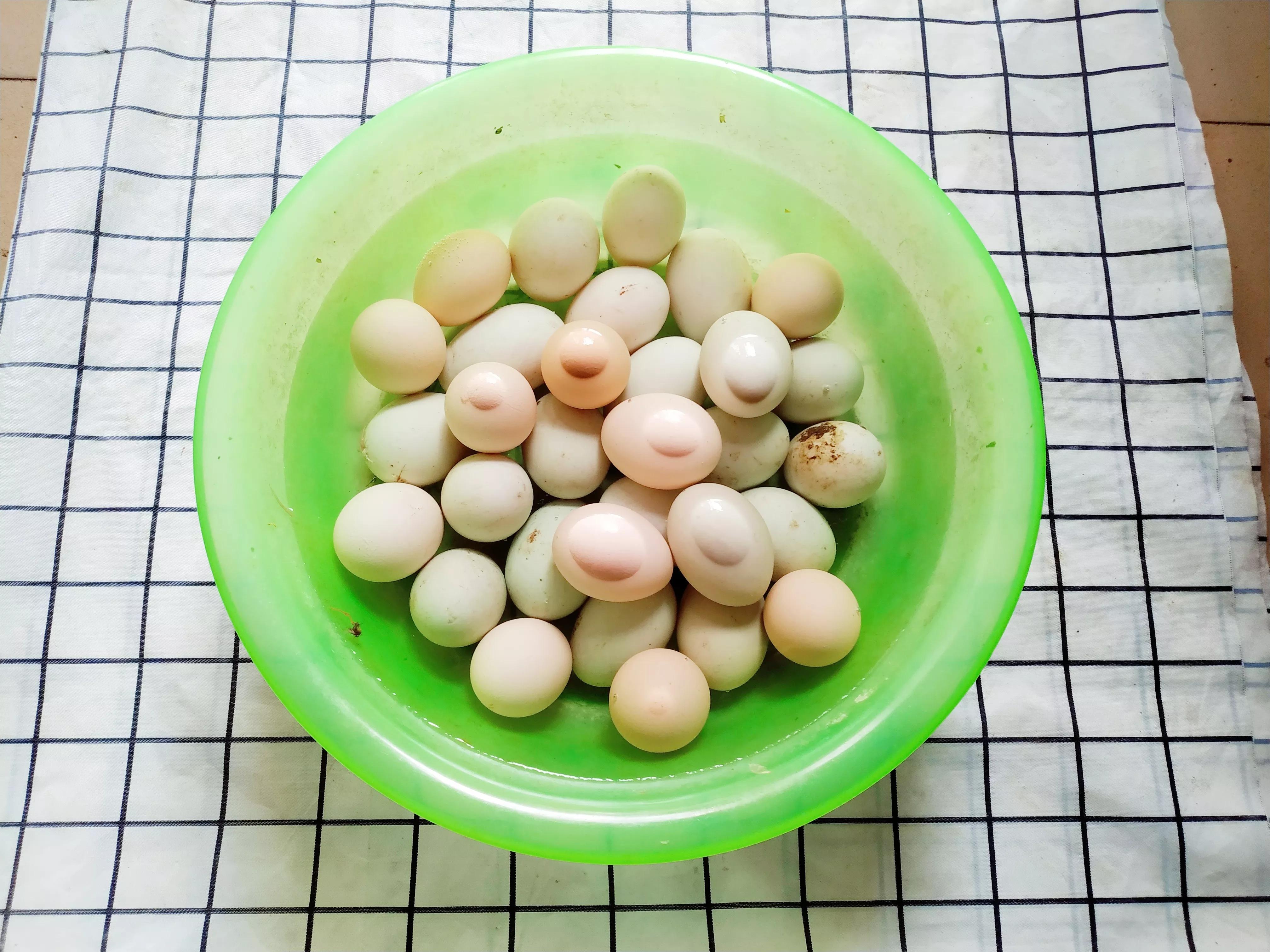 夏妈腌鸭蛋的做法,老奶奶腌鸭蛋的方法视频