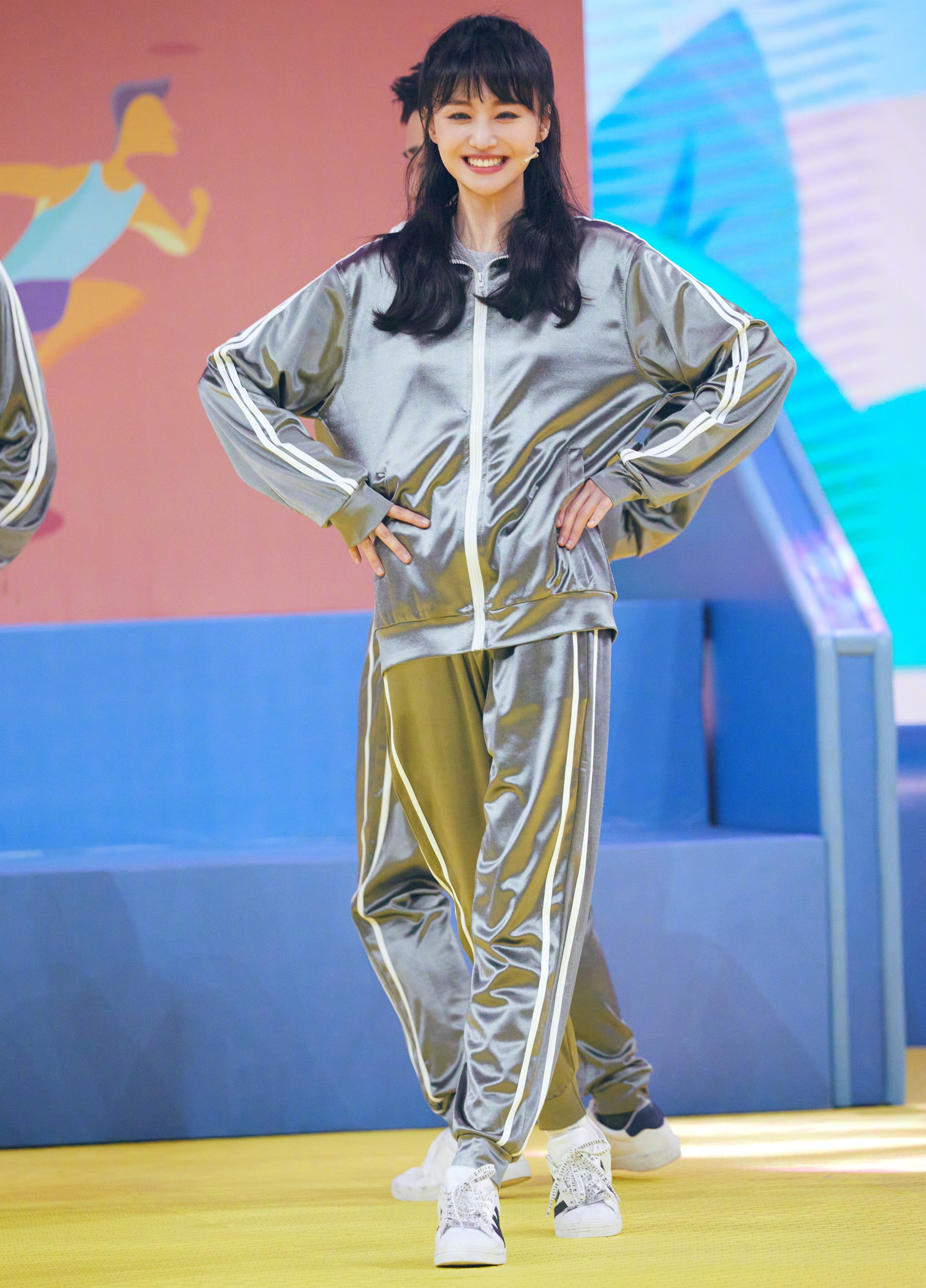 富婆穿什么品牌运动鞋,富婆穿的运动鞋