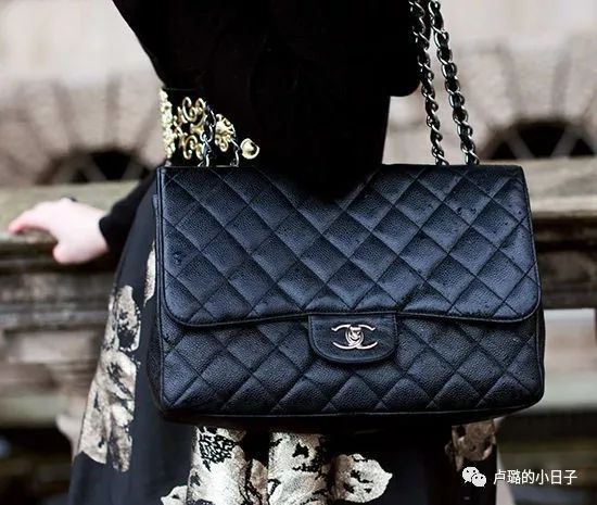 又轻又实用的名牌包,中国名牌包排行榜前十名及价位