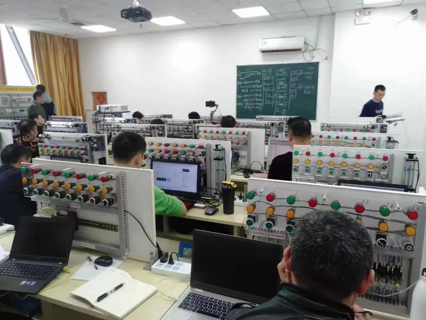 去哪学PLC机器人编程,苏州免费plc自动化编程培训