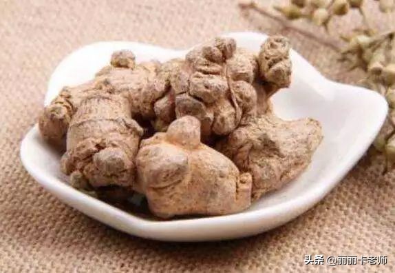 请问专家三七粉吃了有哪些好处,专家讲三七粉治病