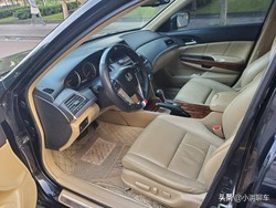 2012年极品雅阁2.4,本田雅阁幻夜锐智版2021款落地价