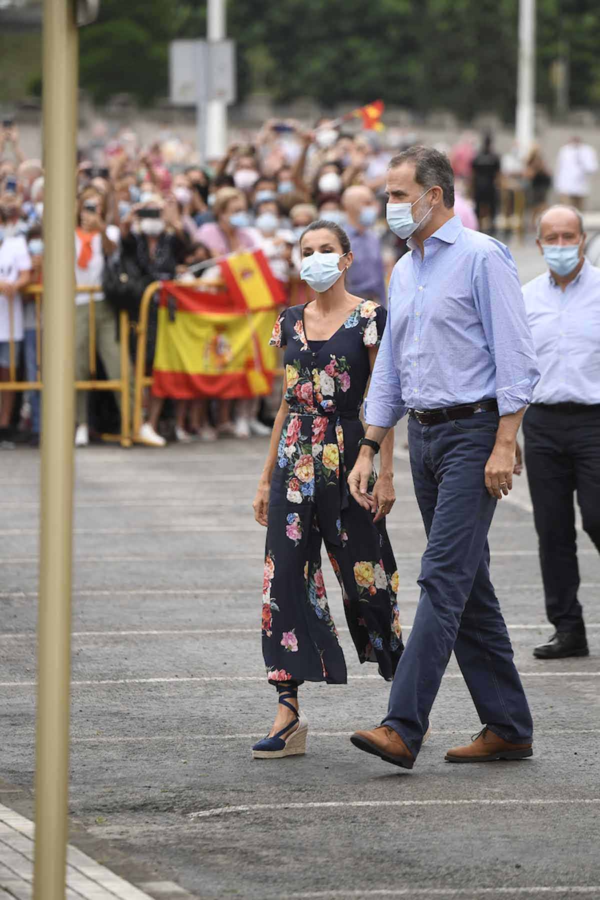 西班牙王室集体亮相,西班牙王室盛装亮相