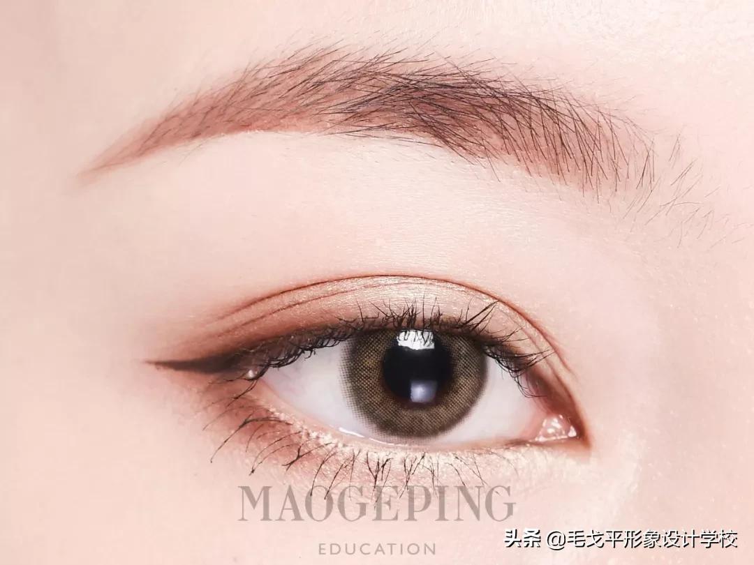 为什么我画的眉毛不自然,为什么我画眉毛那么粗