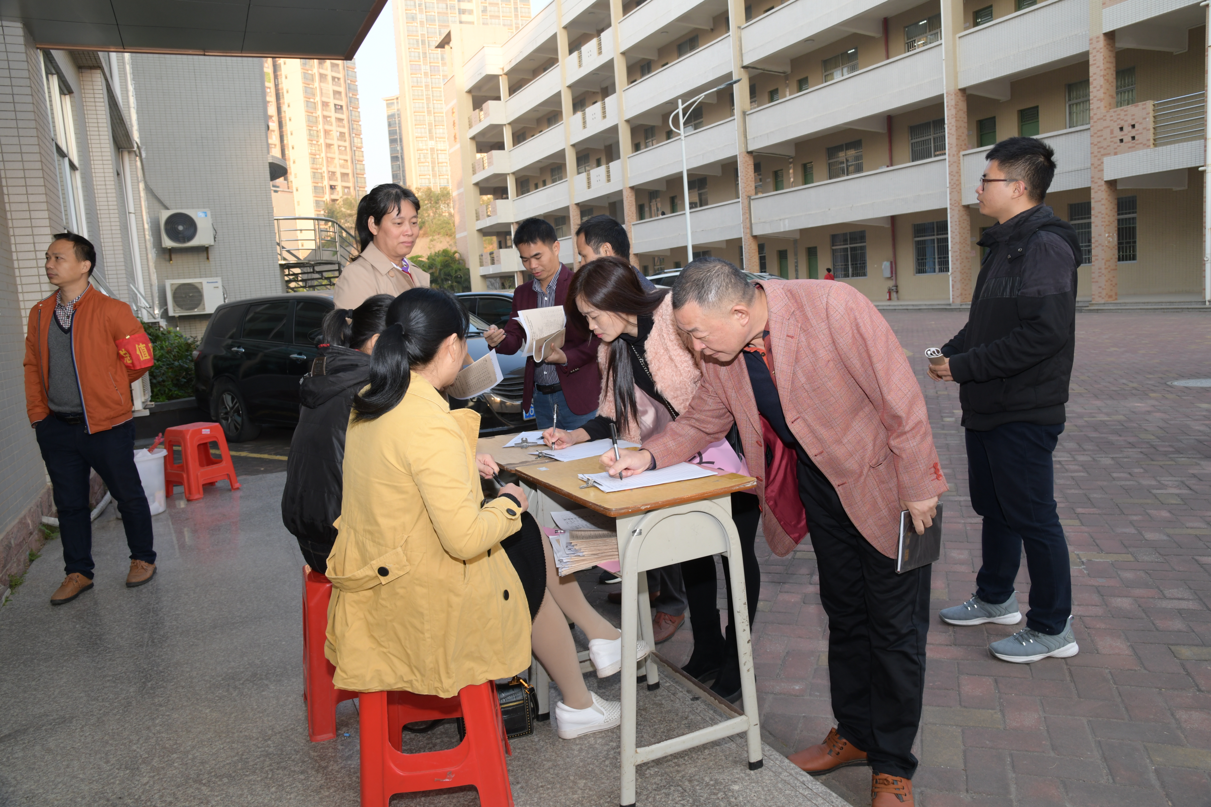 廉江良垌湛江一中对接学校,结对共建促交流教研互动共成长