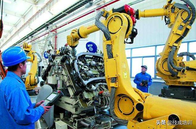 学工业机器人技术前景和待遇如何,工业机器人本科毕业工资多少