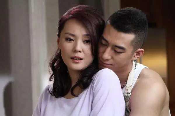 谈一个姐弟恋是什么感觉呢,姐弟恋是什么体验完整版知乎