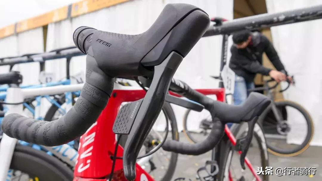 萨甘有没有拿过环法单站冠军,环法11赛段萨甘撞范阿尔特视频