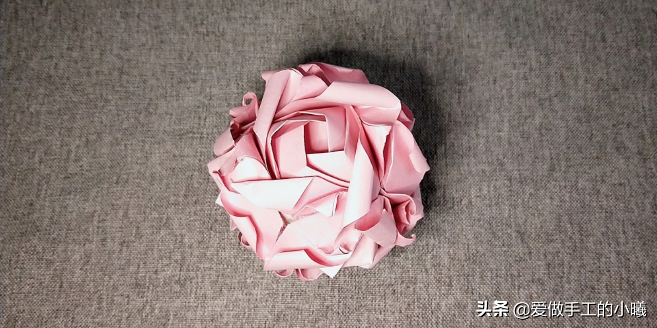 折纸玫瑰花简单易学图片,卷心玫瑰花折纸教程图解