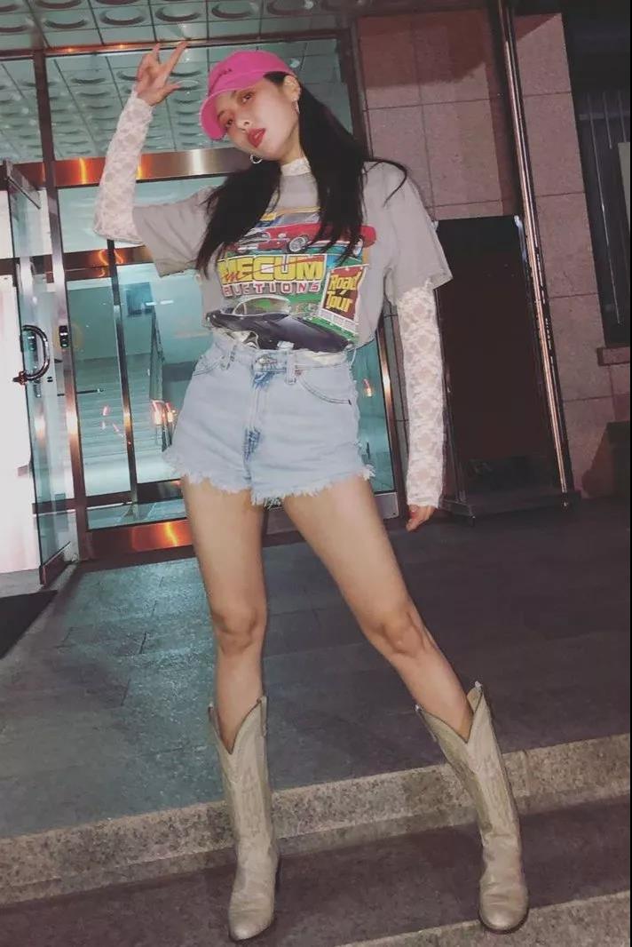 今年秋冬超火西部牛仔靴,今年流行的牛仔过膝靴