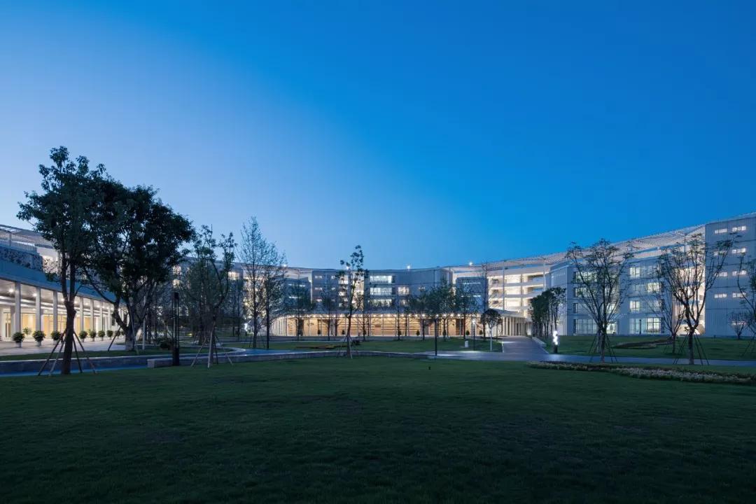 南开中学有几个校区,重庆南开中学全国排名第几