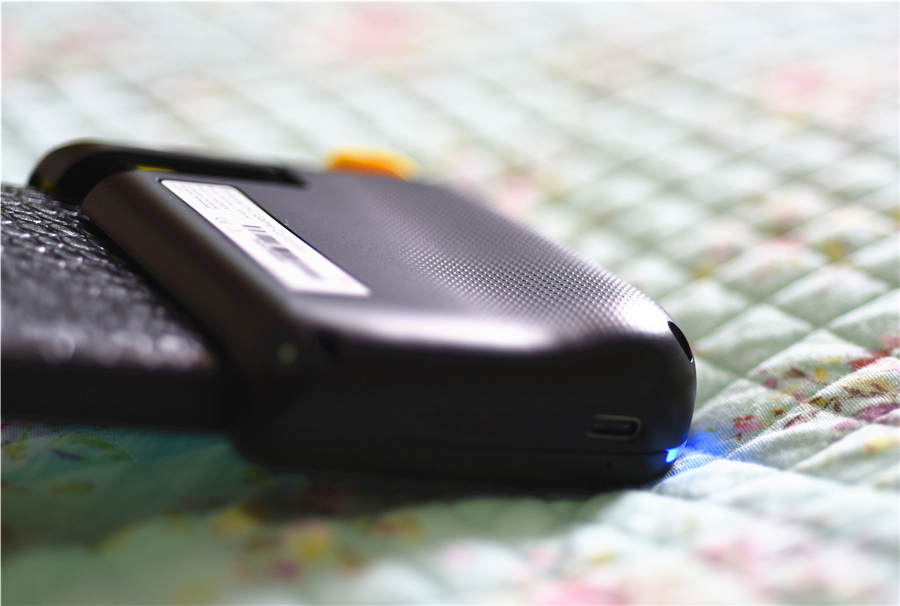 北通h1游戏手柄使用教程,北通h1手柄玩手机游戏好用吗