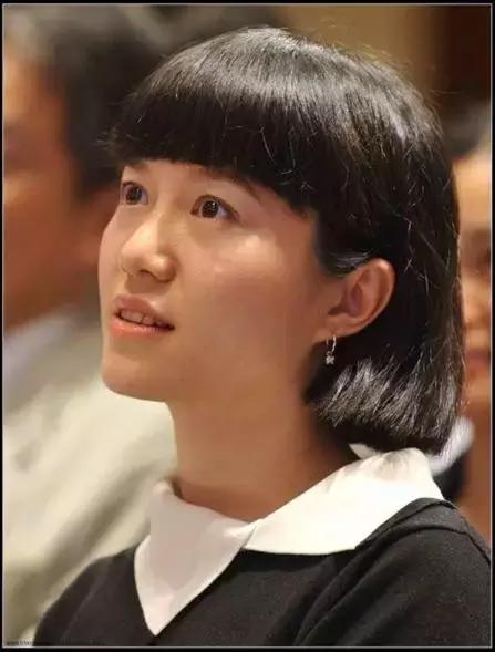 二十八岁翁帆为什么嫁给杨振宁,28岁翁帆嫁给82岁杨振宁值得吗