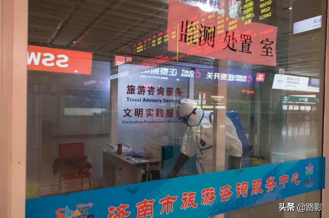 抗击疫情守护平安摄影征稿,战疫情保春运铁路警察在行动