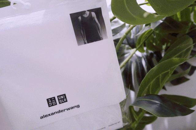 赖冠霖联名同款羽绒服,赖冠霖深蓝色西装