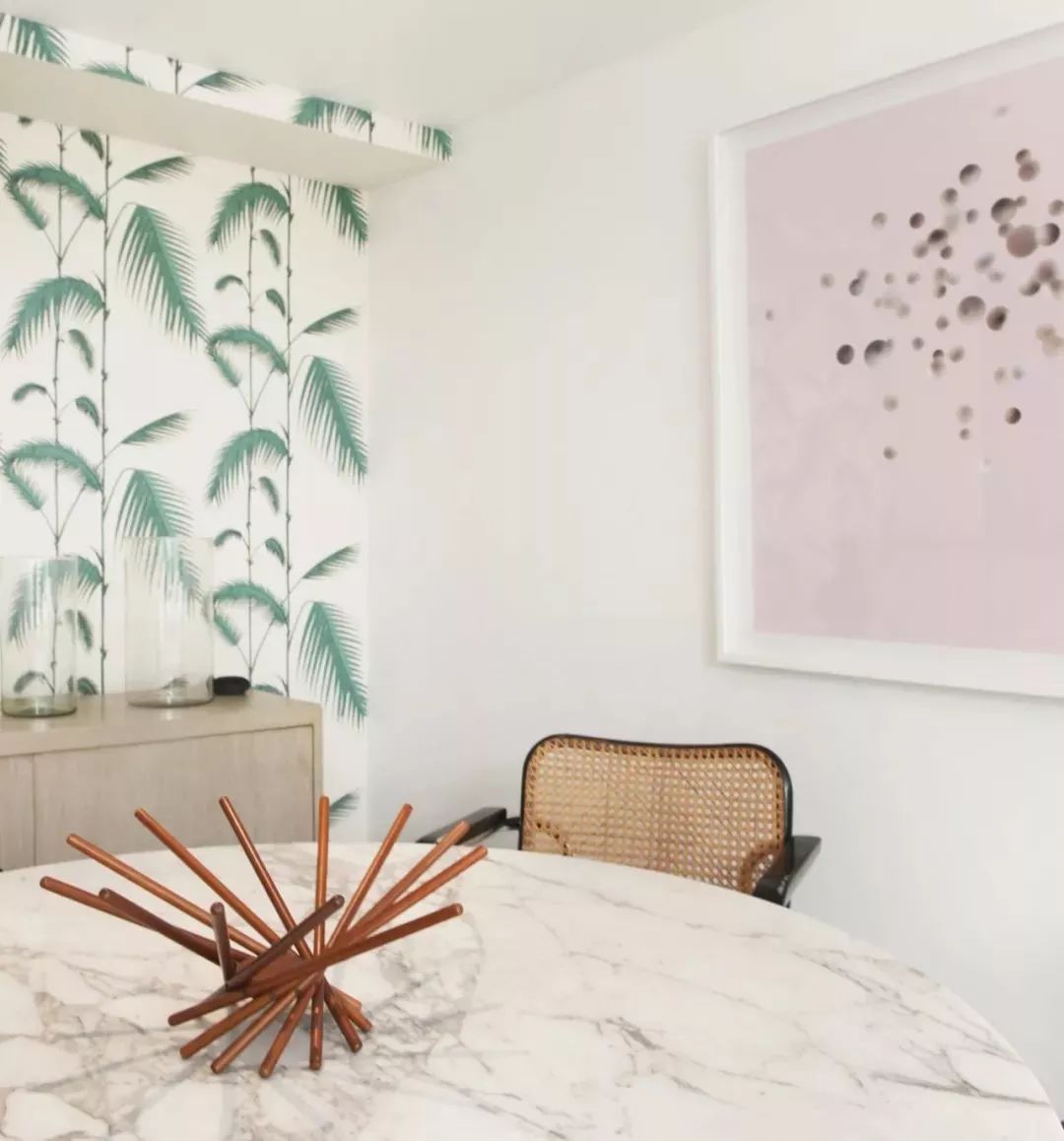 墙纸与乳胶漆的优缺点,墙纸比乳胶漆甲醛多吗