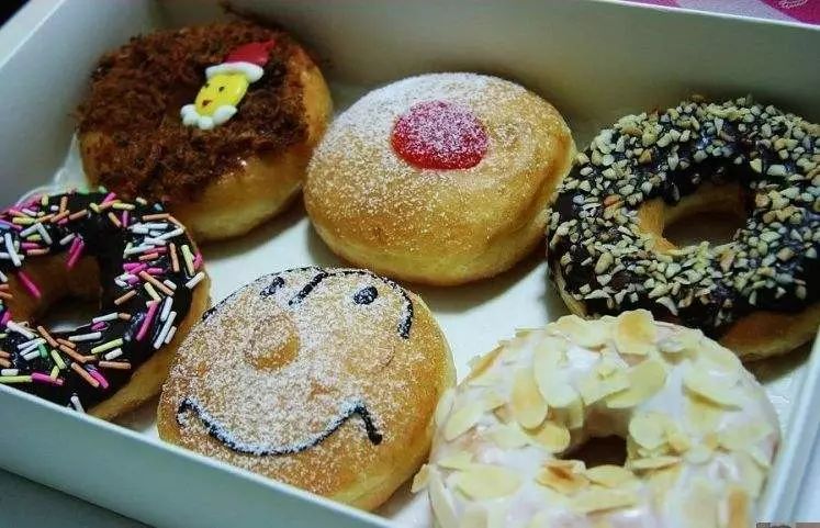 一块蛋糕撑起几十亿市值,一块面包价值千金全集