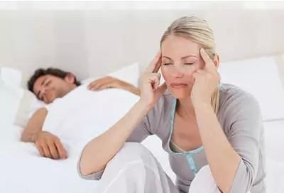 脱发头发不长什么原因,青少年脱发怎么防止掉发