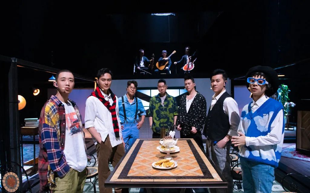 披哥二决赛陈小春能进前三不,陈小春披哥所有舞台