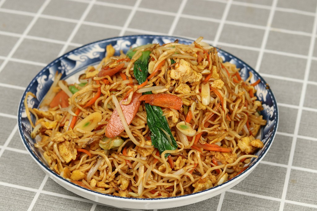 炒面这样做比外面的还要好吃,自己买的炒面怎么吃才好吃