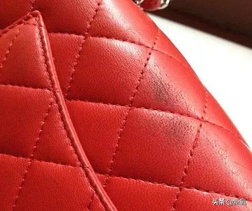 大牌包包上有瑕疵,大牌包的缺陷