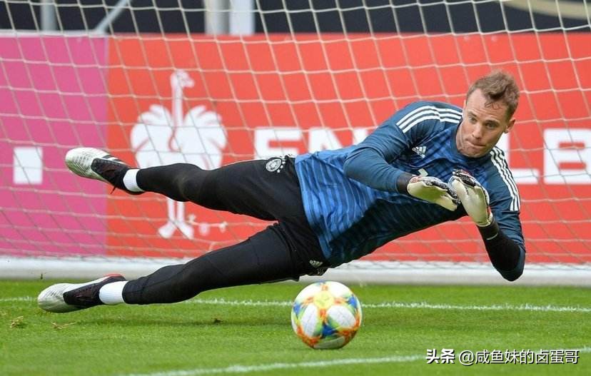 拜仁与诺伊尔续约到2025年,拜仁连续三年被淘汰