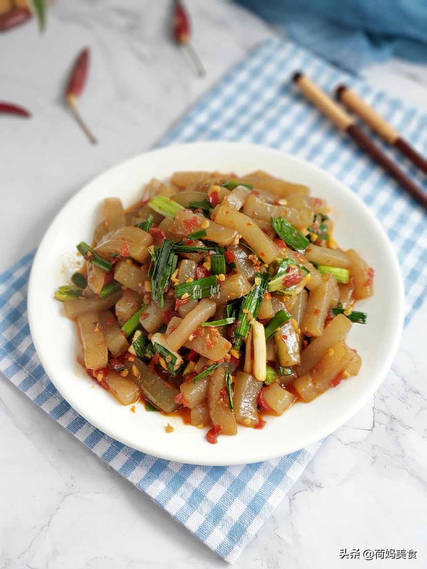 酸辣魔芋条怎么做才好吃？一步去碱味，不加一滴醋，酸辣爽口开胃