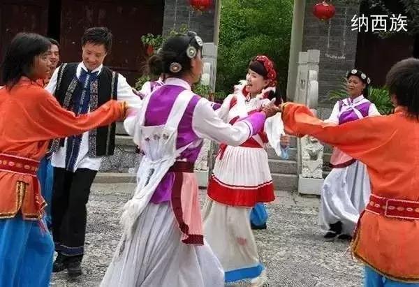 56个民族美女服饰图片大全,56个民族女生的漂亮服装