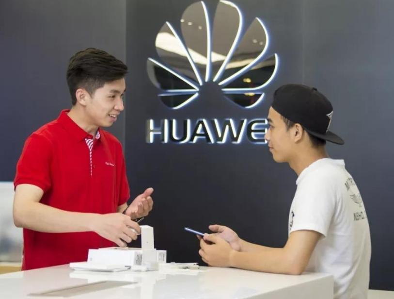 实体店和京东上买手机有什么区别,手机在拼多多买还是京东买