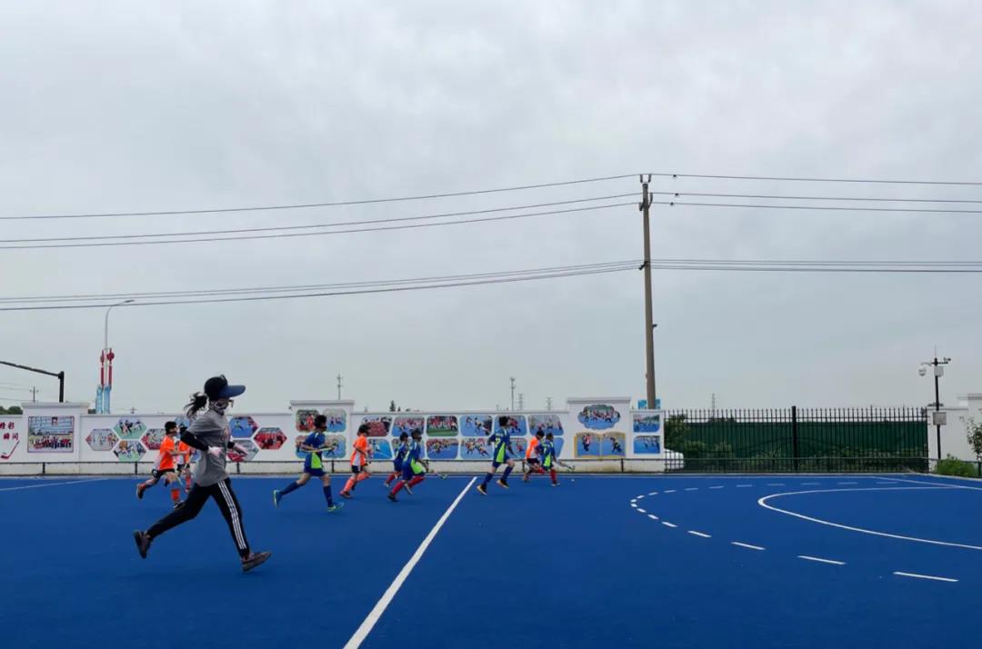 新闻周刊丨体育课数学老师教?当体育成为新“课时”以体育人如何破题?