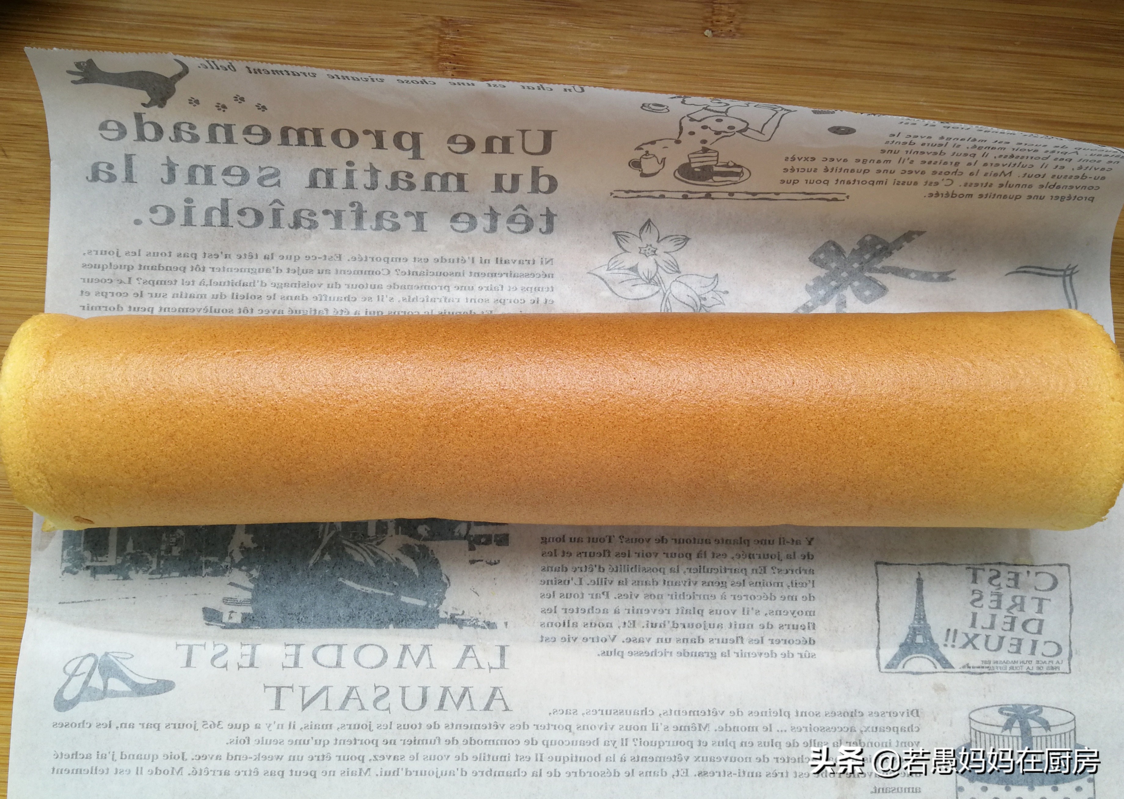 想吃蛋糕不用去买在家做,小四卷蛋糕卷不开裂做法