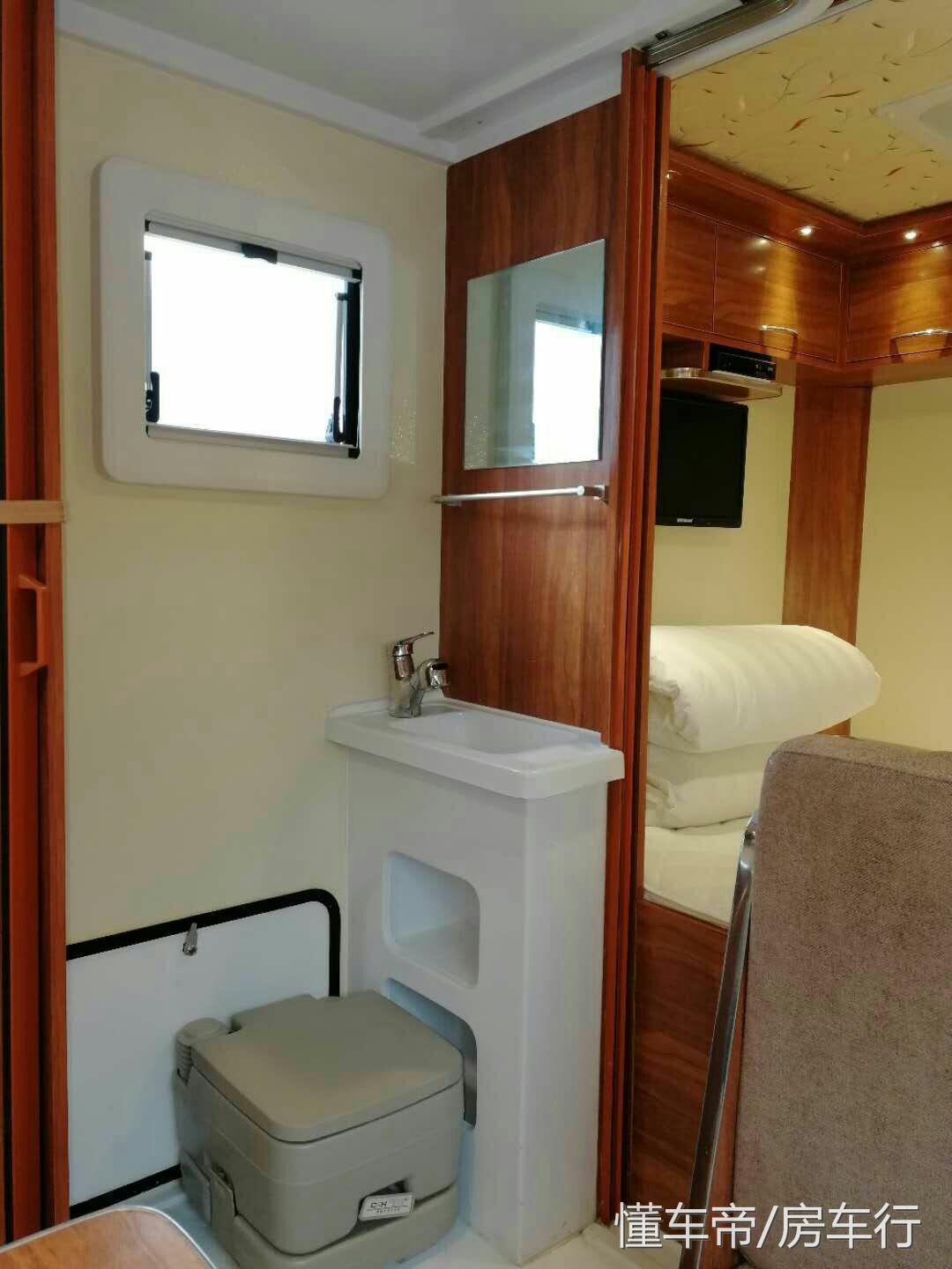 房车推荐10万到20万之间独立厨房,房车大全20万以下五人座
