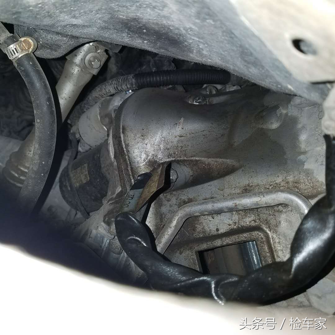 十二万公里的奔驰e200还能买吗,奔驰e200值不值得买