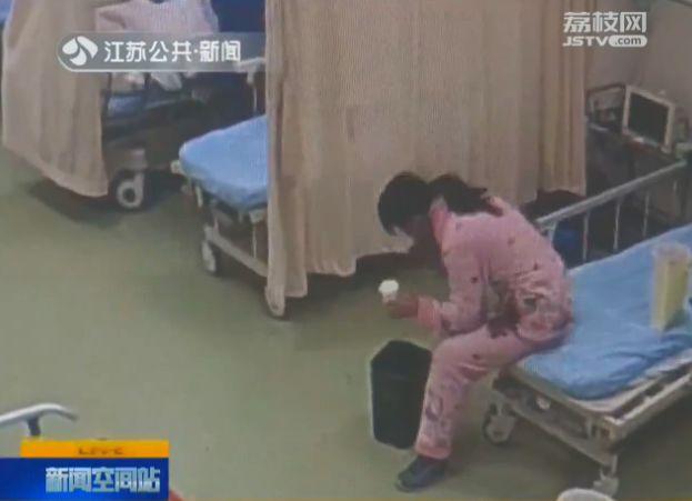 揪了把阳台种的“大蒜”做菜，母女俩呕吐不止！竟是因为……